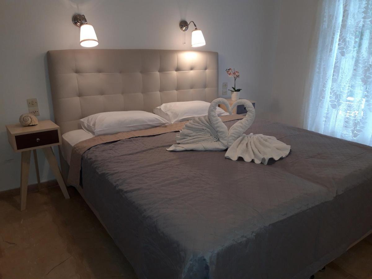 Delfini Bay Retreat Apartment Vasiliki Exterior photo